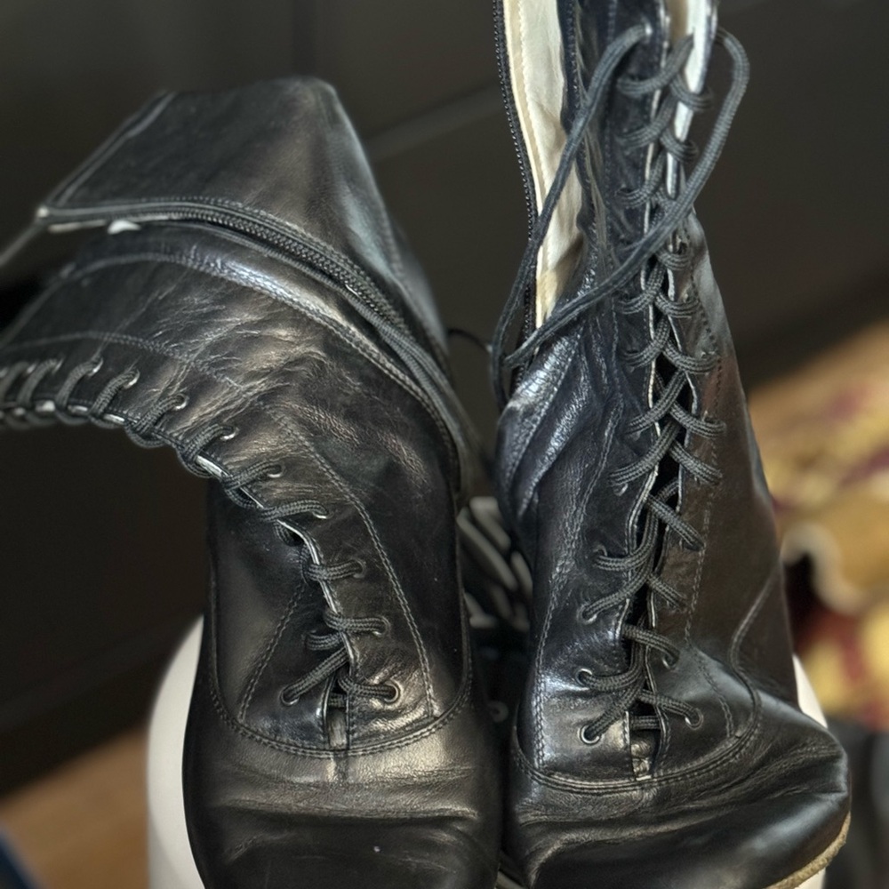 LaDuca “Laura” 3” Soft Sole Dance Boots - Black - Rare Find!